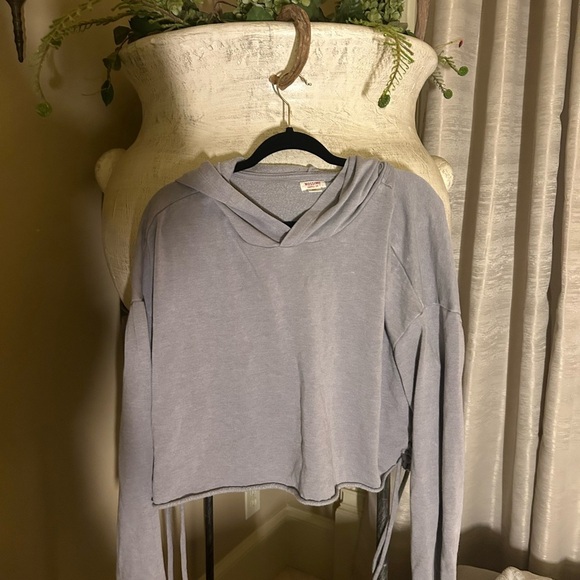 Cropped Hoodie 🥞 - Picture 1 of 4